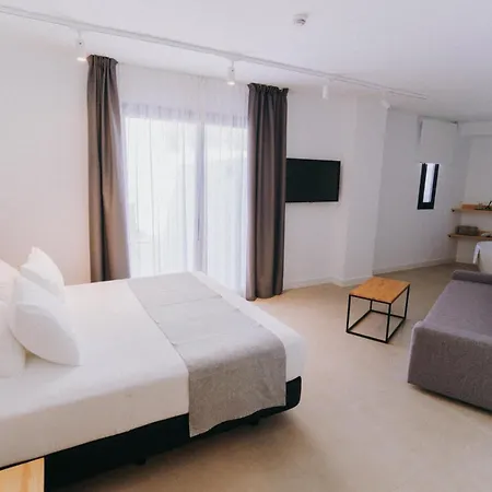 Hotel Alove 4*