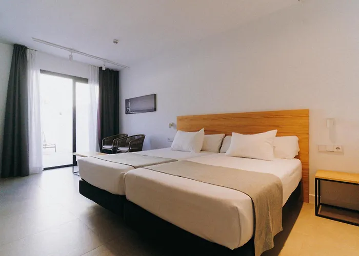 Hotell Alove 4*