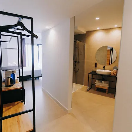Alove Hotel